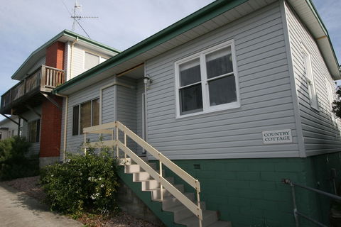 Cedar Cottages Blackmans Bay - Yarra Valley Accommodation 0