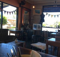 Two Birds Gallery Cafe - Yarra Valley Accommodation