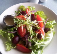 Maclean Services Club - Yarra Valley Accommodation