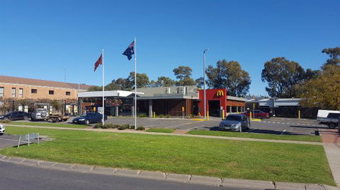 Mcdonald's Family Restaurants - Yarra Valley Accommodation 0