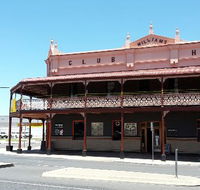 The Club Hotel Experience - Yarra Valley Accommodation