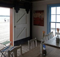 The Wharf Local - Yarra Valley Accommodation