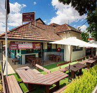 Farmers Home Hotel - Yarra Valley Accommodation