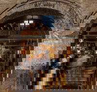 Mr Wong - Yarra Valley Accommodation