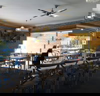 Cardian's Coffee Lounge - Yarra Valley Accommodation