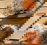 RoyAl's Chicken  Burgers - Wembley - Yarra Valley Accommodation