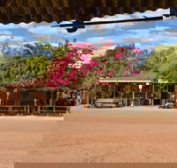 Daly Waters Historic Pub - Yarra Valley Accommodation