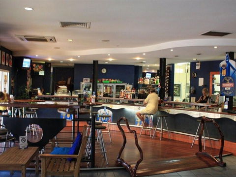 Humpty Doo Tavern - Yarra Valley Accommodation 1
