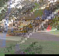Overland Corner Hotel - Yarra Valley Accommodation