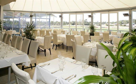 L' Aqua Restaurant - Yarra Valley Accommodation 1