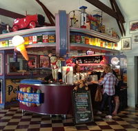 Cruzin' in the 50's Diner - Yarra Valley Accommodation