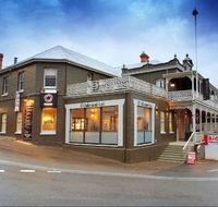 Deloraine Hotel Restaurant - Yarra Valley Accommodation