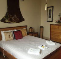 Empire Hotel Deloraine - Yarra Valley Accommodation