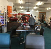 The Crowded Lounge - Yarra Valley Accommodation