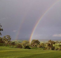 Tenafeate Creek Winery - Yarra Valley Accommodation