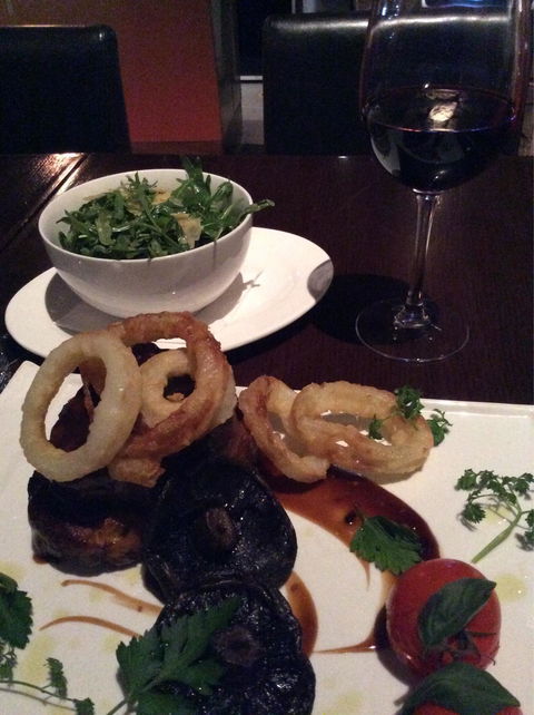 O Bar & Restaurant - Yarra Valley Accommodation 2