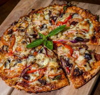 Claudies Wine Bar  Pizzeria - Yarra Valley Accommodation