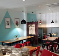 Chill Parlour Ayr - Yarra Valley Accommodation