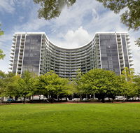Astra Canberra Manhattan - Yarra Valley Accommodation
