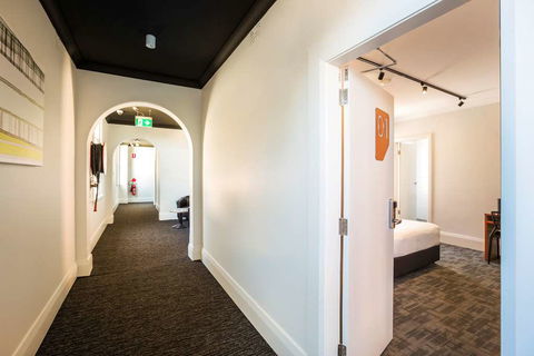 Nightcap At Regents Park Hotel - Yarra Valley Accommodation 6
