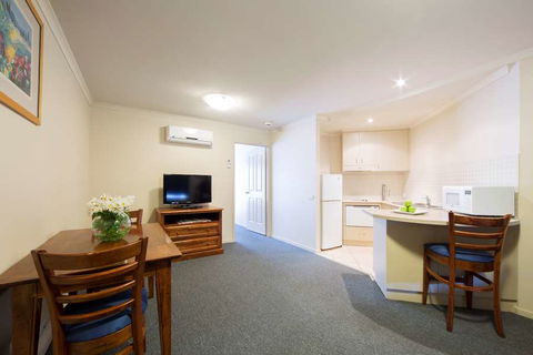 Canberra Parklands Central - Yarra Valley Accommodation 4