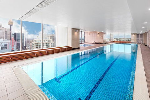 Meriton Suites World Tower - Yarra Valley Accommodation 3