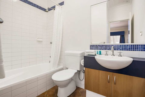 Karratha Central Apartments - Yarra Valley Accommodation 6