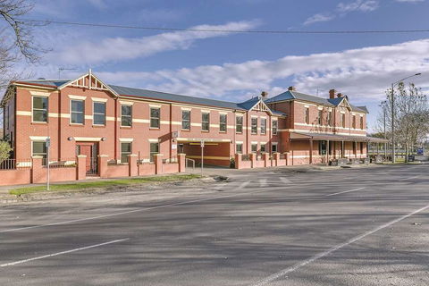 Lake Inn Ballarat - Yarra Valley Accommodation 0