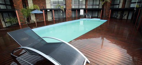 Warrnambool Central Court - Yarra Valley Accommodation 2