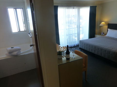 Park Ridge Retreat - Yarra Valley Accommodation 7