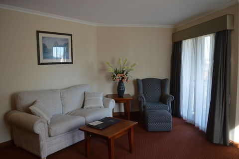 Gateway On Monash - Yarra Valley Accommodation 0