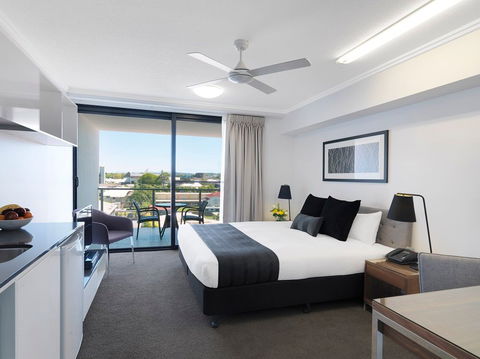 Oaks Carlyle - Yarra Valley Accommodation 2