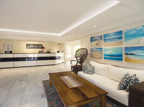 Oaks Oasis, Caloundra - Yarra Valley Accommodation 1