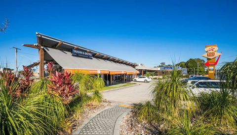 Nightcap At Golden Beach Tavern - Yarra Valley Accommodation 1