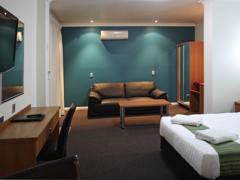 Ibis Styles Broken Hill - Yarra Valley Accommodation 0