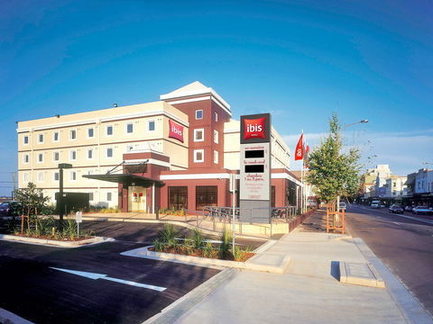 Ibis Newcastle - Yarra Valley Accommodation 0