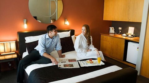 The Clarendon Hotel - Yarra Valley Accommodation 2