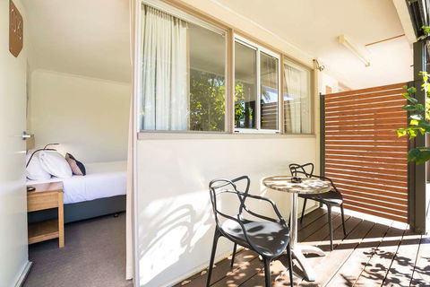 Nightcap At Golden Beach Tavern - Yarra Valley Accommodation 4