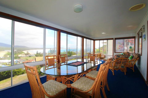 Bally High, 20 Dulconghi Street - Yarra Valley Accommodation 8