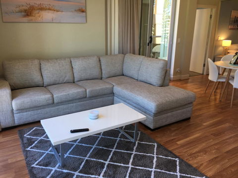 Beachside Luxury Apartments One & Two Bedroom In Beachfront Oaks Pier Building - Yarra Valley Accommodation 20