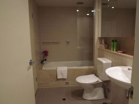 Beachside Luxury Apartments One & Two Bedroom In Beachfront Oaks Pier Building - Yarra Valley Accommodation 1