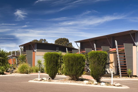 Majestic Oasis Apartments - Yarra Valley Accommodation 7