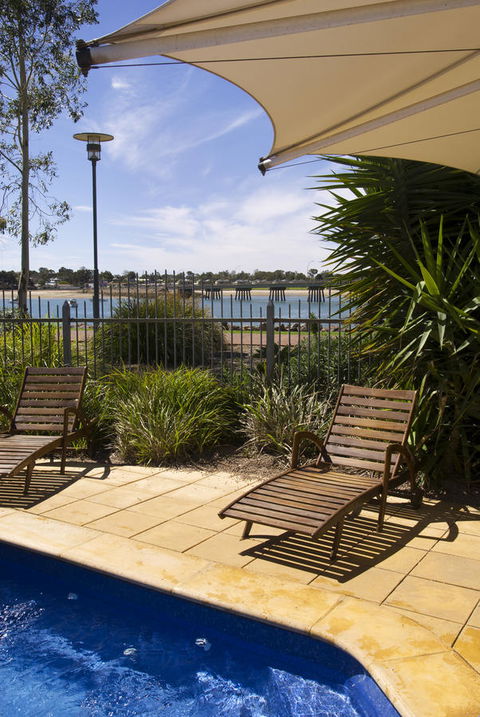 Majestic Oasis Apartments - Yarra Valley Accommodation 13