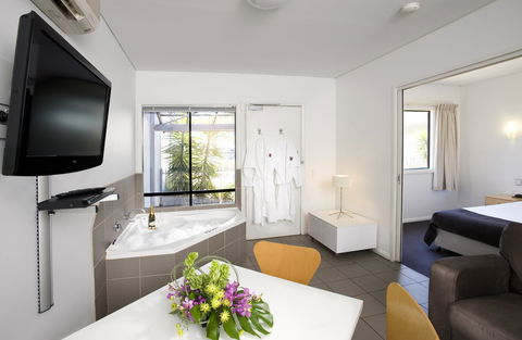 Majestic Oasis Apartments - Yarra Valley Accommodation 14