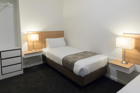 Bay 10 - Suites And Apartments - Yarra Valley Accommodation 24