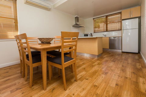Bay 10 - Suites And Apartments - Yarra Valley Accommodation 32