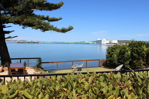 Bay 10 - Suites And Apartments - Yarra Valley Accommodation 25