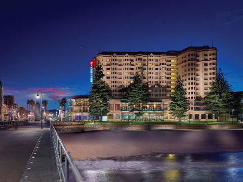 Stamford Grand Adelaide - Yarra Valley Accommodation 0