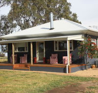 Rabbiters Hut - Yarra Valley Accommodation