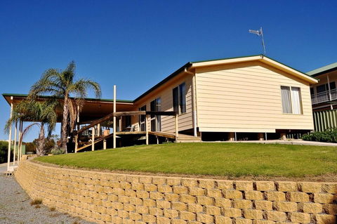 Baywatch - Yarra Valley Accommodation 14